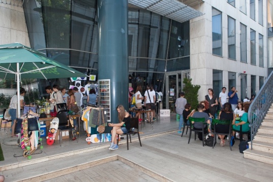 The Mark People & Pop-Up Stores @Institute, The Cafe