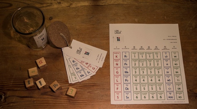 Play&Rewind- Amintiri, jocuri şi poveşti în designul românesc