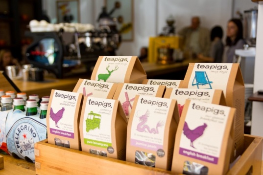 Cafea proaspăt prăjită și accente de design, în direct de la Baia-Mare