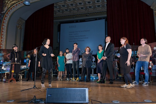 Strategii puternice de marketing + comunicare eficientă = vânzări