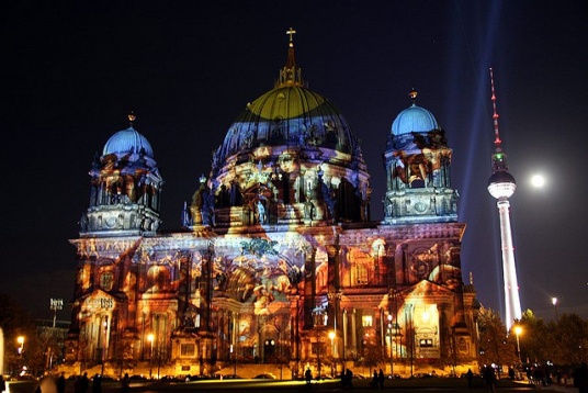 Spotlight on Bucharest - Festivalul Internațional al Luminii