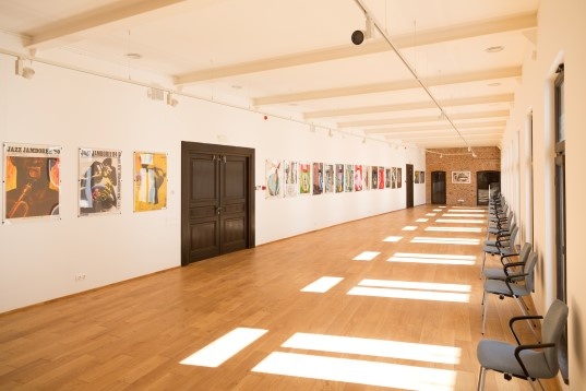  De la han comercial la pasaj al artelor