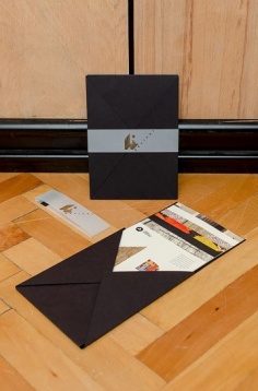 ANDREEA MIHAIU // GRAPHO_MAT