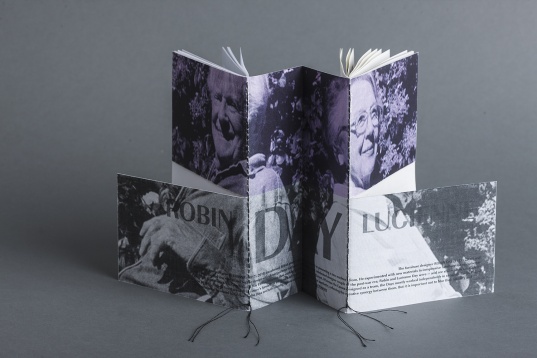 ANDREEA MIHAIU // GRAPHO_MAT