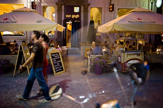 CAMELEO.RO // Neverending Story by Sorin Bechira