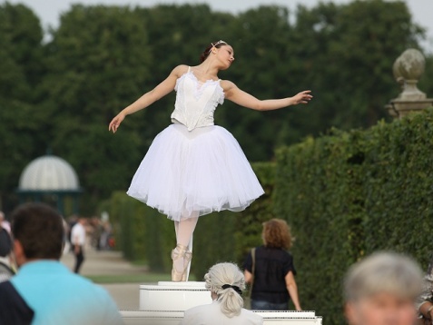 Bucureştiul redevine tărâm de poveste