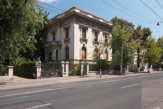 O aplicație spune povestea caselor frumoase din România