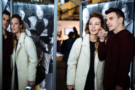 Mix de oglinzi și gânduri