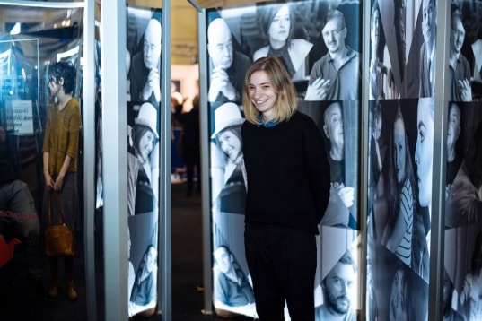 Mix de oglinzi și gânduri