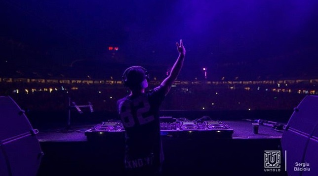 La UNTOLD Festival cu ABSOLUT Electrik