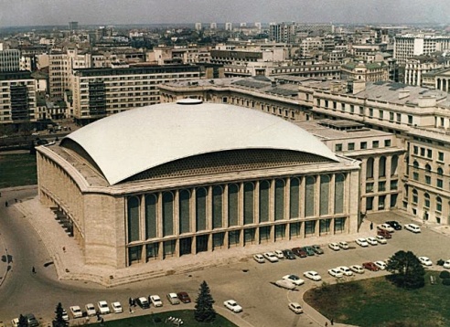 Arhitectura socialistă în Bucureşti
