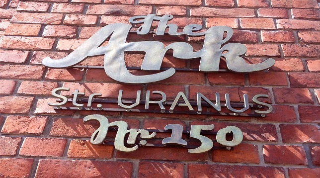 THE ARK // Today's Bucharest seen by tomorrow's artists