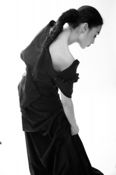 CARMEN SECAREANU // Doamne în așteptare. a solo show of Carmen Secăreanu