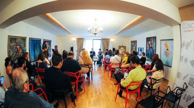 CONCEPTUAL LAB // Local design in global context