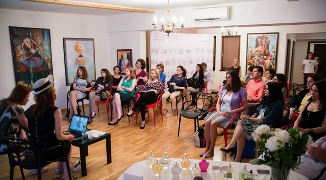 CONCEPTUAL LAB // Local design in global context