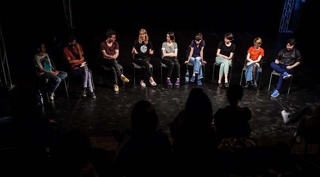 CNDB // Centrul Național al Dansului București își mobilează curtea