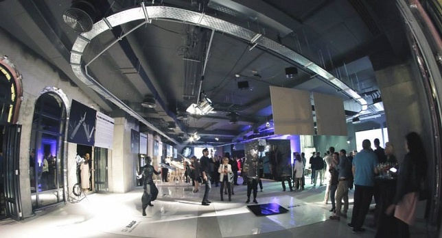 INSTALART // INSTALART/ OBIECT/ 004. Inspired by UniCredit Bank