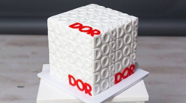 MAISON V // The Hedonism of Ephemereal Art