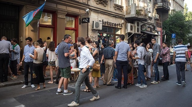 MESTESHUKAR BUTIQ // Evolution of Roma crafts and craftsmen: from archaic to contemporary