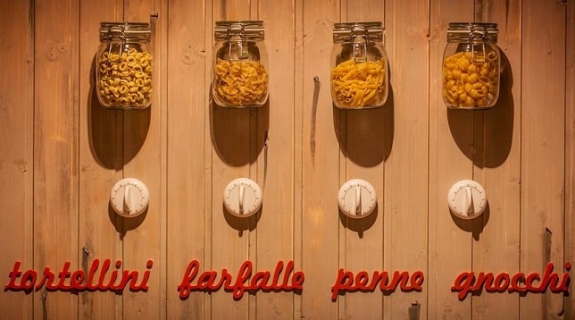 STADIO RESTAURANT CU ATRIUM // Color me smart!