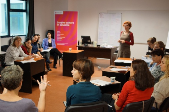 Parteneri edu-creativi. Activități culturale în școli