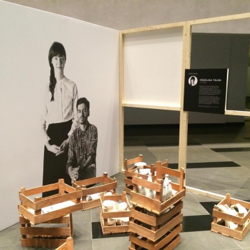 Intră în lumea artei tinere!