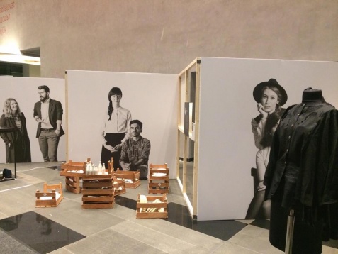 Intră în lumea artei tinere!