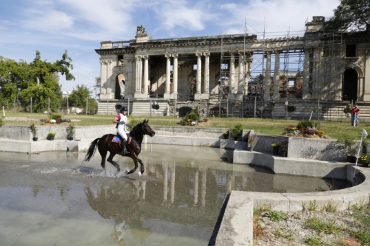 Opt mii de spectatori la Karpatia Horse Show 2016:  