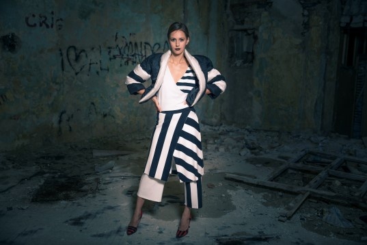 Corina Boboc // Raya 