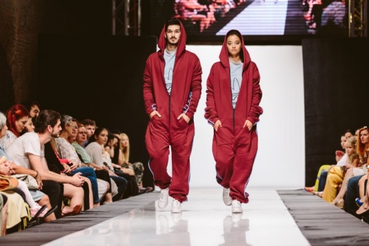 Ioana Grama // Amibas*