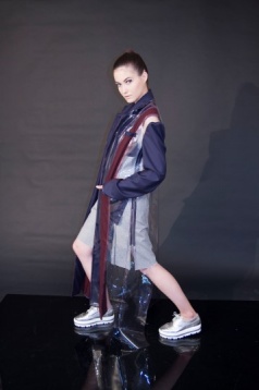 Anca Maxim // Vibrații 