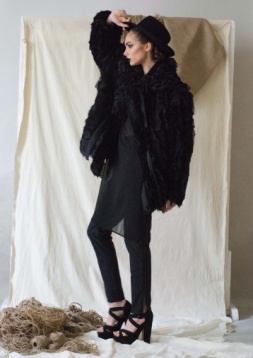 Andreea Ciungan // Lurish 