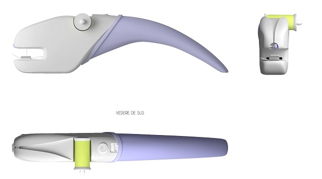 Bianca Arhot // Mașina de cusut portabilă