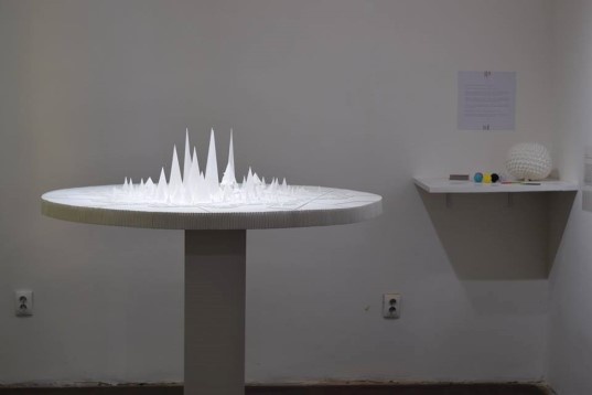 Daniela Gaie // CMYK - joc de societate