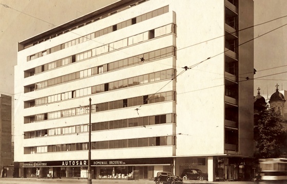 Un secol de arhitectură românească 