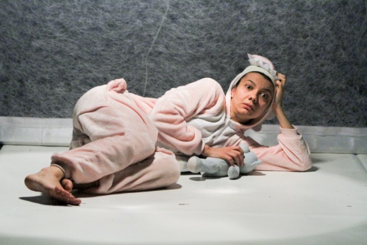 Spectacol nou la UNTEATRU: Lumea dinăuntru / World Within 