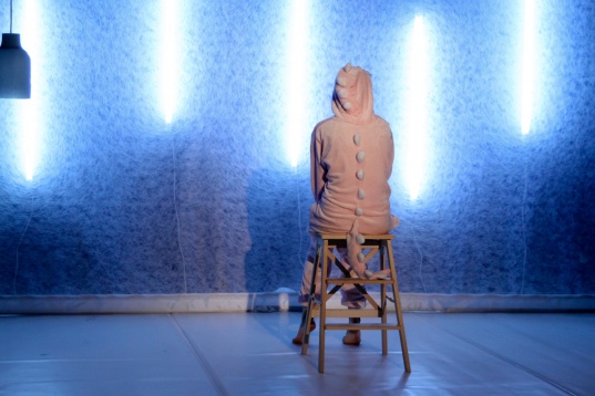 Spectacol nou la UNTEATRU: Lumea dinăuntru / World Within 