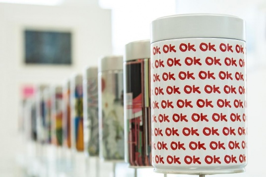 20.000 de cutii illy îmbrăcate în design-ul unui tânăr artist român