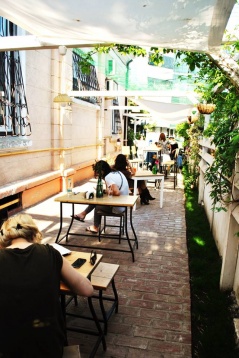 Therapy Bistro // Filmikon la Therapy 