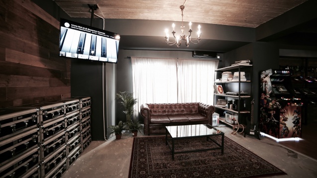 DjSuperStore // The Performers