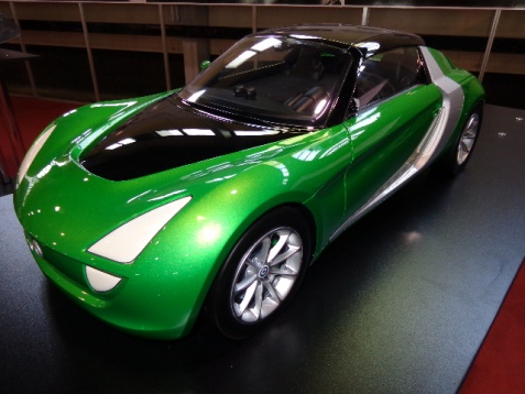 Institutul Balassi  și Universitatea de Artă Moholy-Nagy din Budapesta (MOME) // Mercedes design