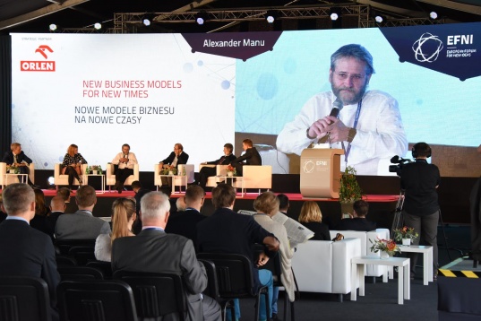 CONFERINȚELE RDW // Instalart/Obiect/005