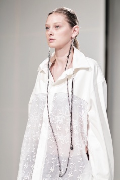 Bianca Negrea // Confused