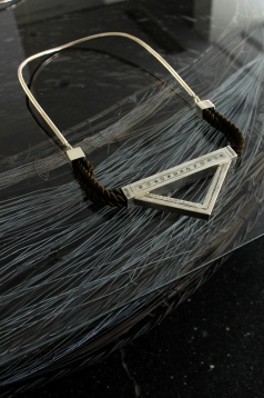 CLAUDIA PUȘCAȘIU // BLACK HOLE