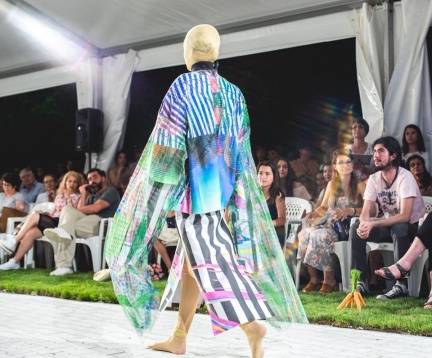 Ioana Adam // POST A R T INTERNET 