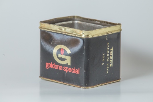 Expoziţie cu obiecte de design cehoslovac găsite în România