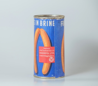 Expoziţie cu obiecte de design cehoslovac găsite în România