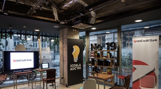 Deadline Extension 20 noiembrie: Înscrieri pentru cea de-a zecea ediție Școala ADC - Bursă UniCredit Bank primului admis