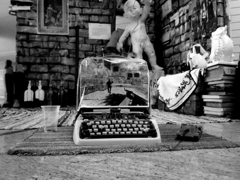 Vasile Alexandru Puchianu // DIPLOMA: un "demo" în lumea galeriilor