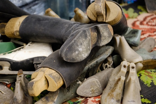 Vasile Alexandru Puchianu // DIPLOMA: un "demo" în lumea galeriilor